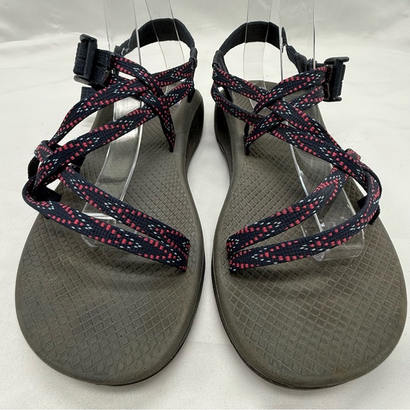 Chaco sandal size 9 - Picture 2 of 7